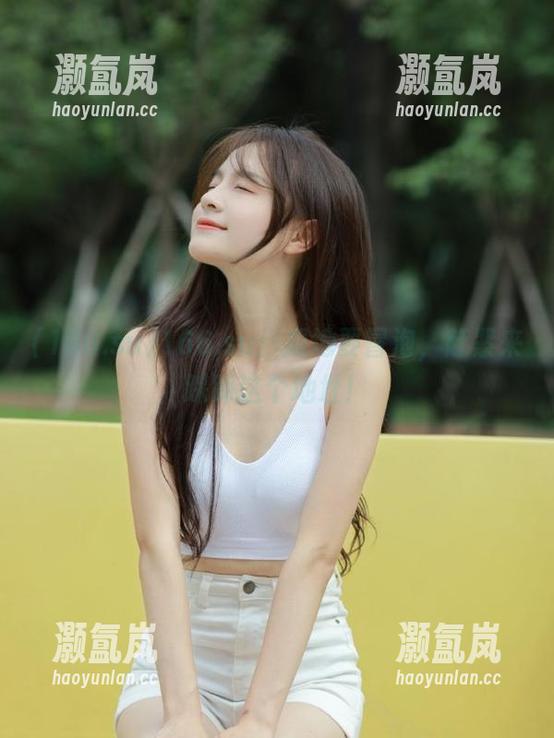 166.su 166.su:瓜地要冒泡,赶紧来踩踩这个地址!