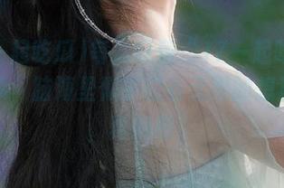 每次盯着“17一起吃瓜”的视频，脑海里似乎总有无限的想法闪现，真神奇。