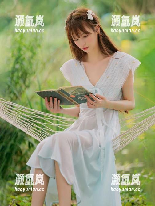 连续几天在17吃瓜观看龙妈，是我放空自己的新方式，心里有点小期待。