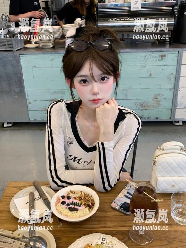 17吃瓜 不登录17吃瓜,你永远不知道龙妈的迷人‘离骚’!
