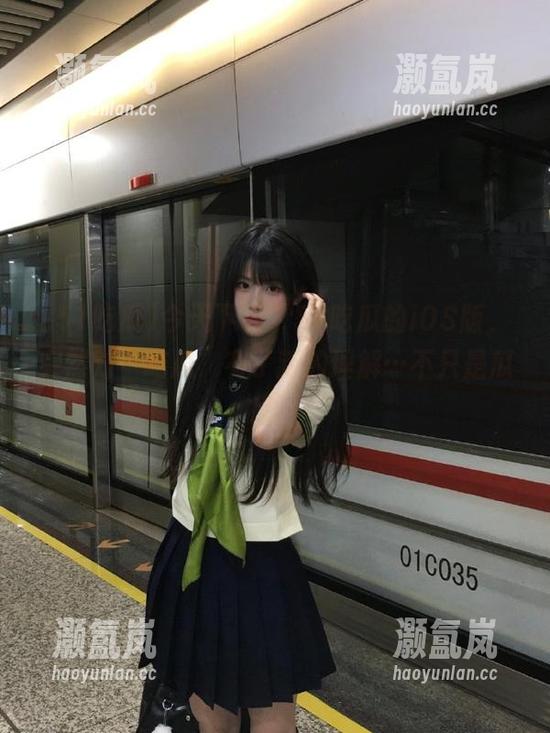 今天下载了51吃瓜的iOS版，突然对“吃瓜”有了新的理解…不只是瓜皮！
