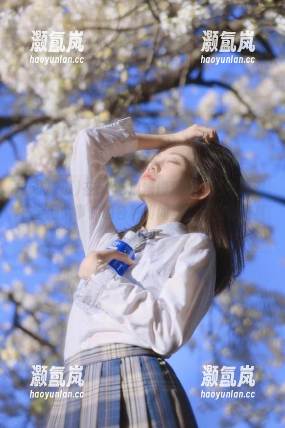 在51吃瓜慢慢观看，心中沉浸在全网大事件的各种绯闻里，仿佛身临其境！