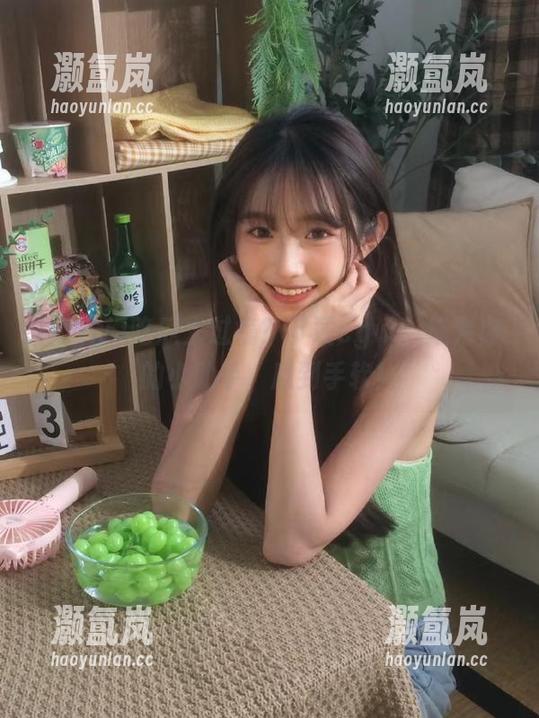 cgw 吃瓜太过瘾?下载cgw,成为你的小助手,瓜到手软!