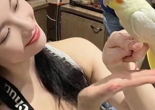 在“cgw”线路上，连脑洞都变成了穿透星空的五彩旋涡！