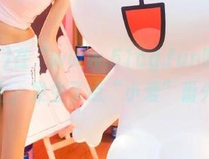 在“www.51cg.fun吃瓜网”网页上，发生了点“小爱”番外篇？