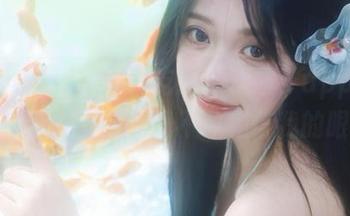 黑料吃瓜网网站，app里的人设崩得飞起，我不敢相信我的眼！