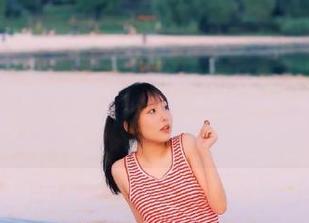 上班无聊吗？来“黑料吃瓜网站”在线进，偷偷摸摸短暂逃离