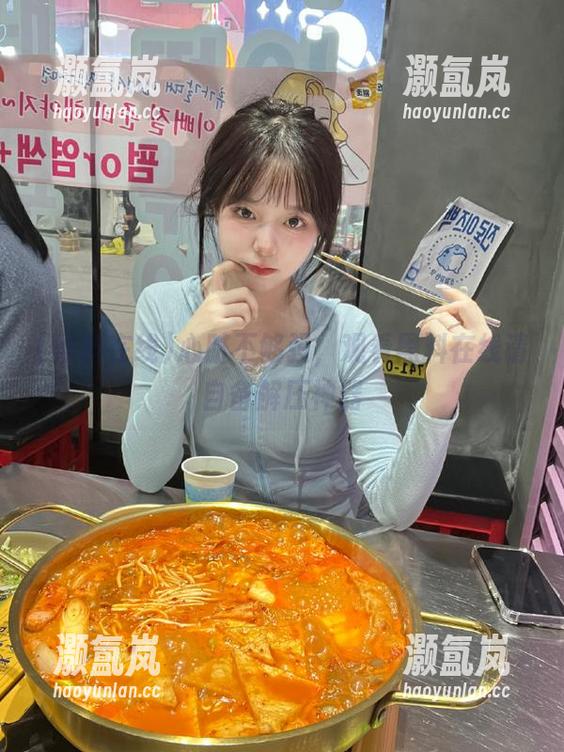 黑料在线 心脏不够强,观看黑料在线请自备解压神器