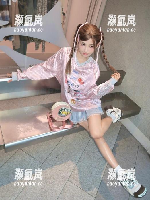 黑料网今日发布：一天不吃瓜就像没喝咖啡，能不能给我点精神啊？
